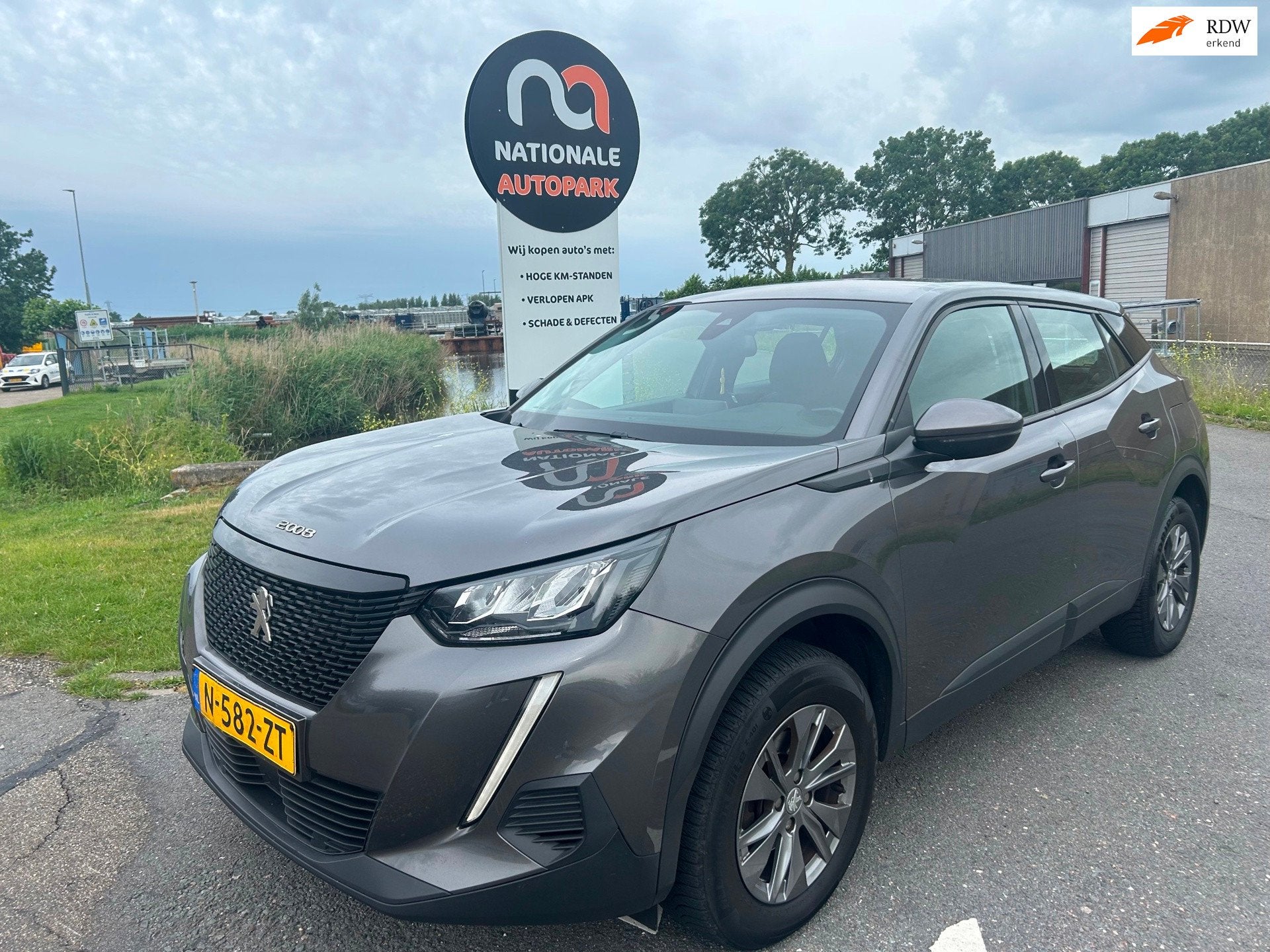 Peugeot 2008 | 2020 | 1.2 PureTech Blue Lease Allure | Goed, Voorwielaandrijving, Gebruikt, Euro 6, 1199 cc