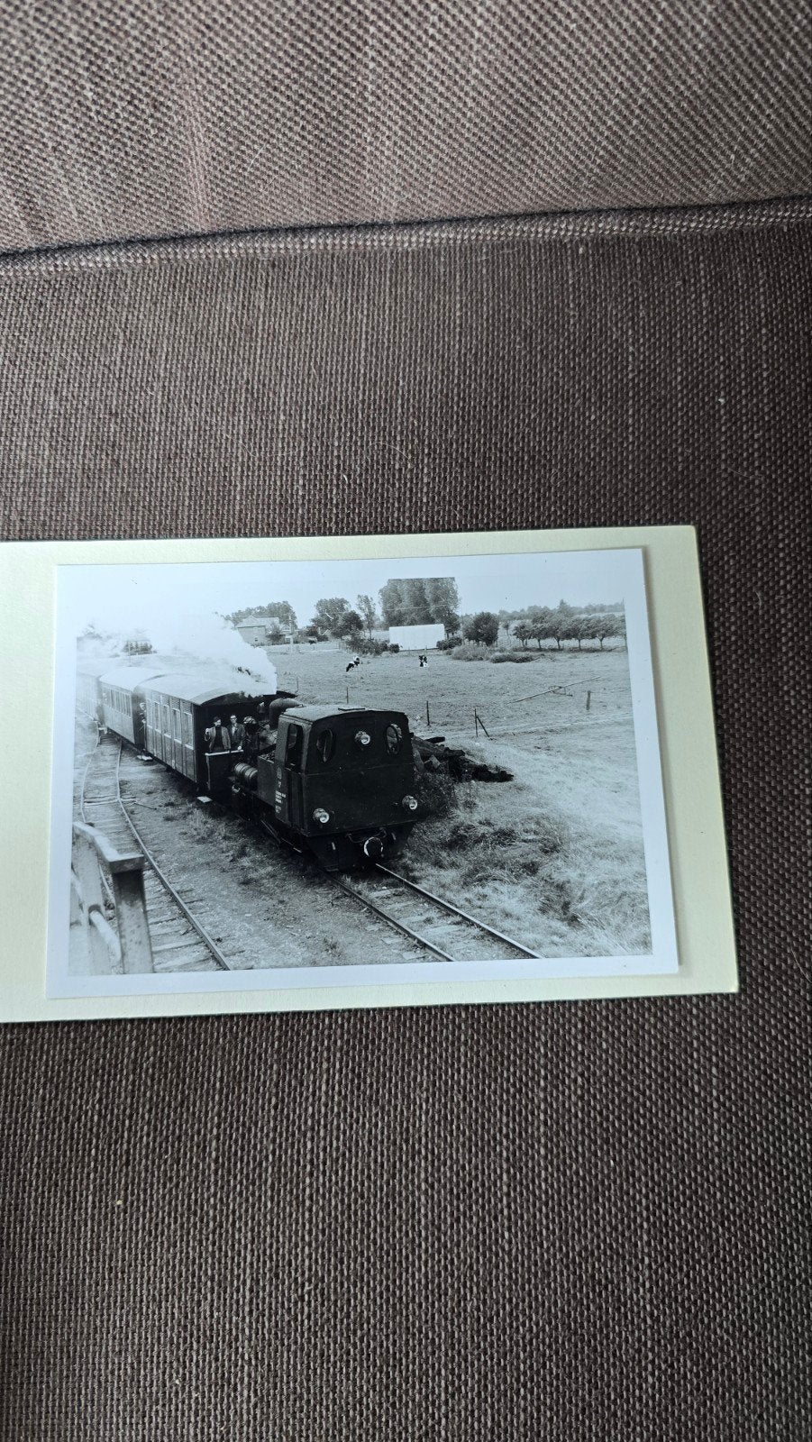 Zwart-wit foto van een oude trein, Ophalen of Verzenden