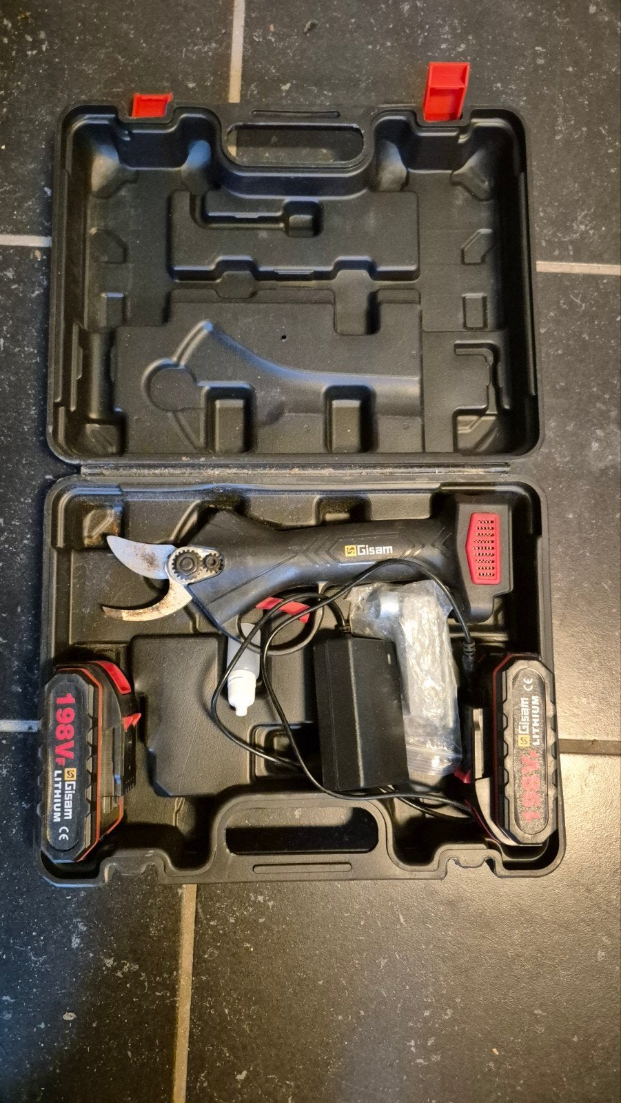 Gisam Elektrische Snoeischaar met 2 Accu's en Koffer, Tuin en Terras, Ophalen, Zo goed als nieuw, 20 t/m 29 mm, Gisam