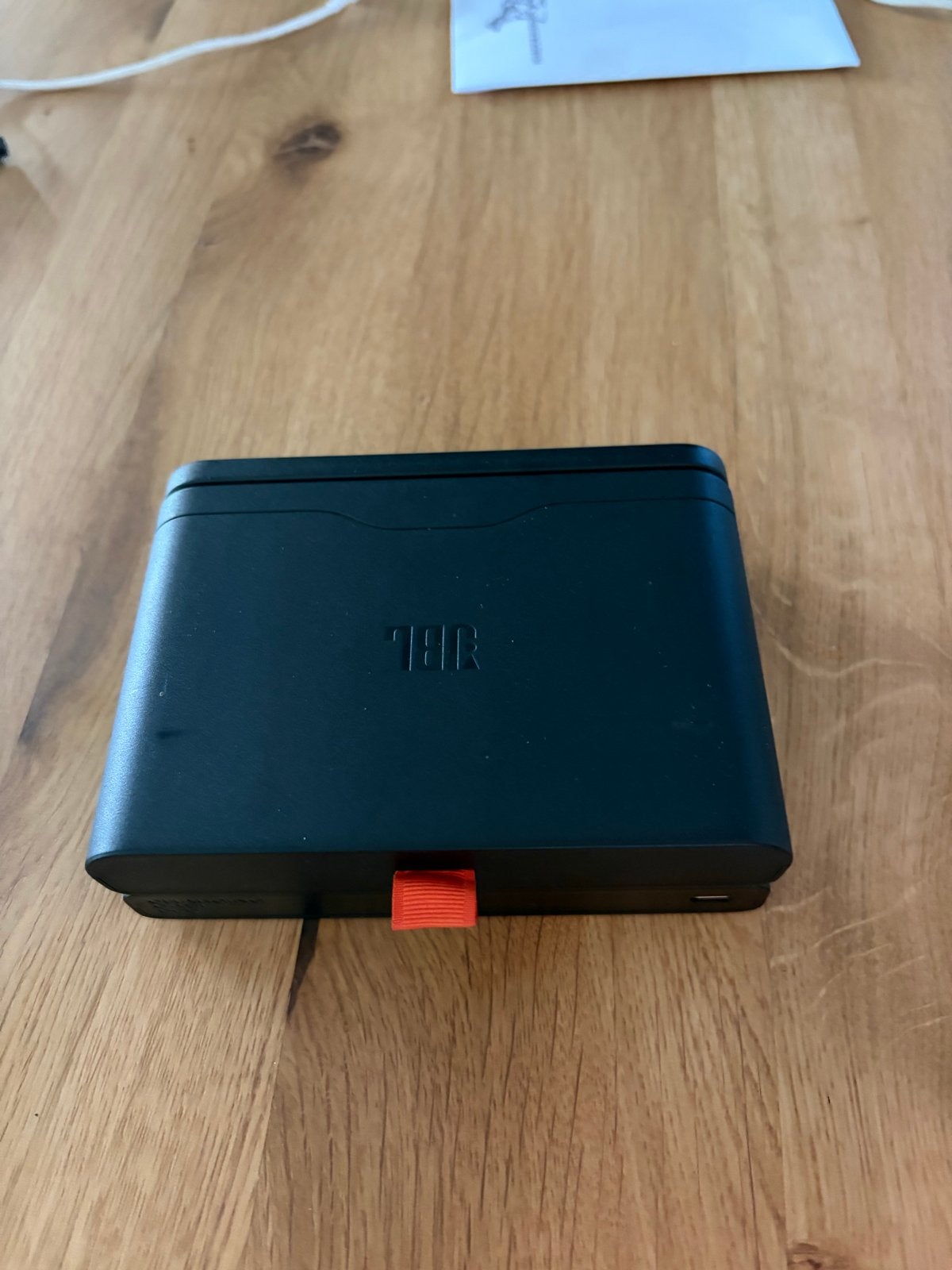 JBL 600 Accu met USB-C Laadstation & Powerbank Functie, Jbl, Ophalen of Verzenden, Zo goed als nieuw, Oplaadbaar