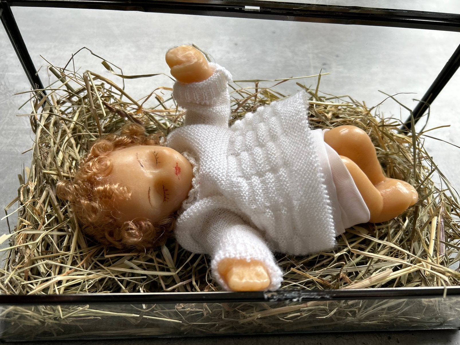 Antiek Wassen poppen beeldje in vintage glazen kist, Ophalen of Verzenden, Zo goed als nieuw, X, Pop