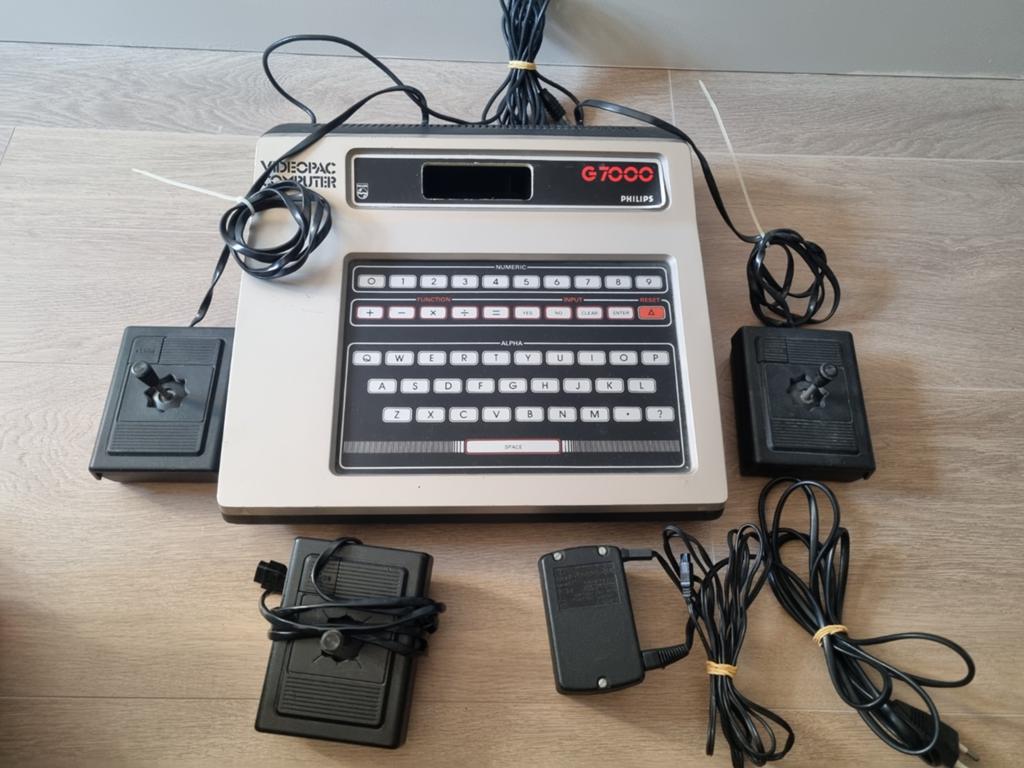 Philips Videopac G7000 - Vintage Console met Joysticks, Spelcomputers en Games, Spelcomputers | Overige, Ophalen of Verzenden