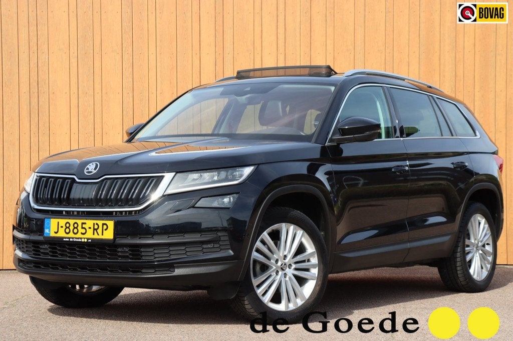 Skoda Kodiaq 1.5 TSI Business Edition Plus orgnl leer+mem+ve, Auto's, 12 maanden, Euro 6, 4 cilinders, Zwart