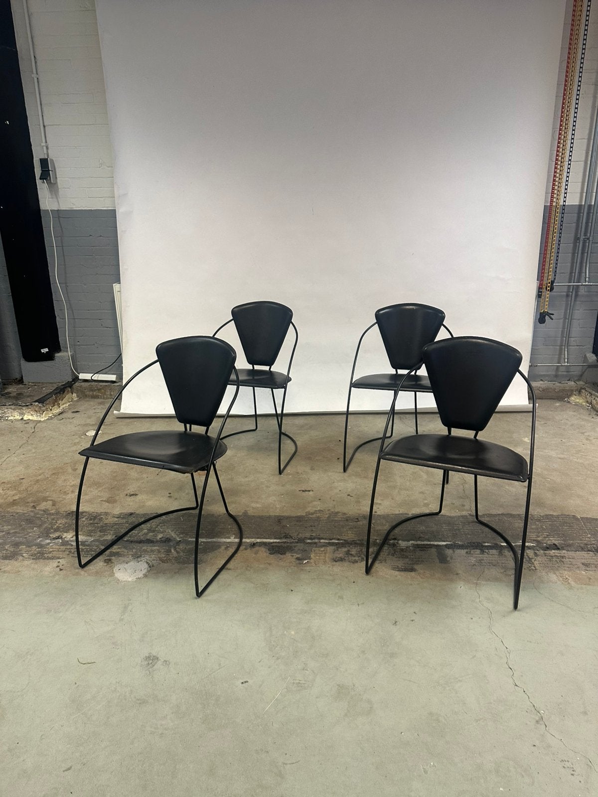 Set van 4 Arrben “Linda” stoelen (Italië, jaren 80), Huis en Inrichting, Stoelen, Ophalen, Gebruikt, Zwart
