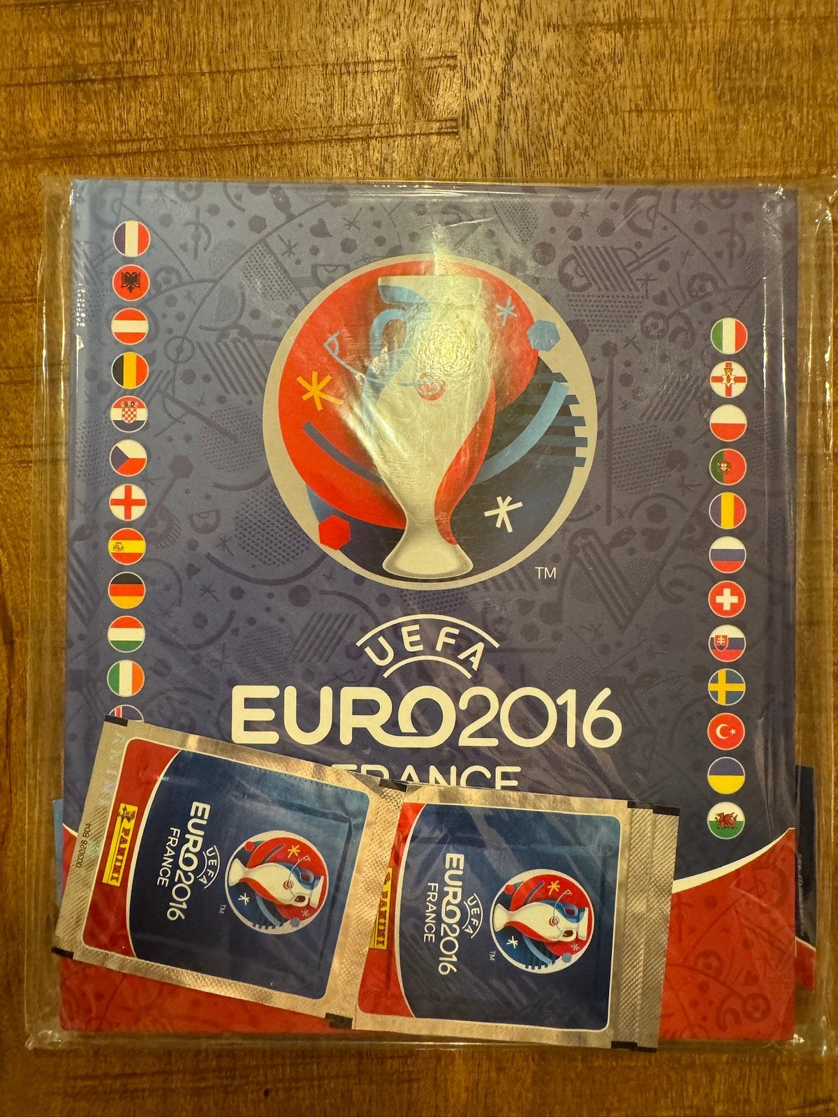 Panini Euro 2016 France sealed hardcover starterset, Ophalen of Verzenden, Nieuw, Buitenlandse clubs, Poster, Plaatje of Sticker