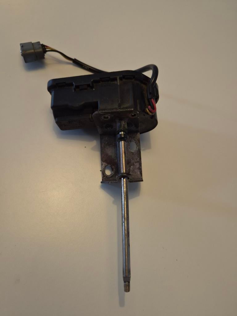 Saab 900 Classic koplamp ruitenwissermotor links, Ophalen of Verzenden, Gebruikt, Overige onderwerpen