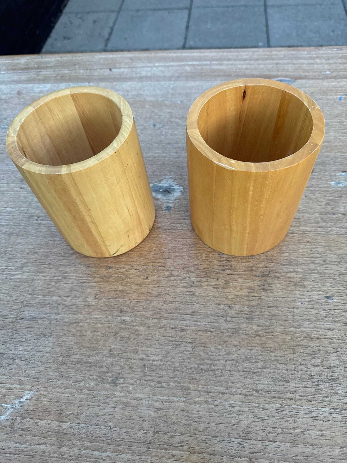 2 Houten Wijnfleshouders / Vazen, Overige materialen, Gebruikt, Overige kleuren, Ophalen of Verzenden