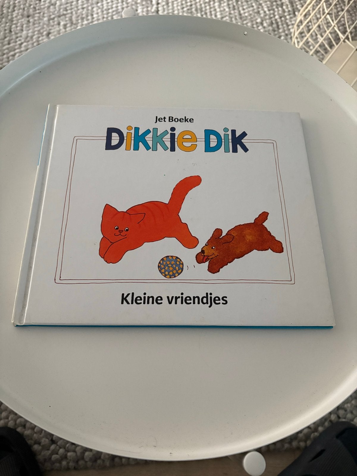 Dikkie Dik: Kleine vriendjes - Voorleesboek, Fictie algemeen, Jongen of Meisje, Ophalen of Verzenden, Zo goed als nieuw