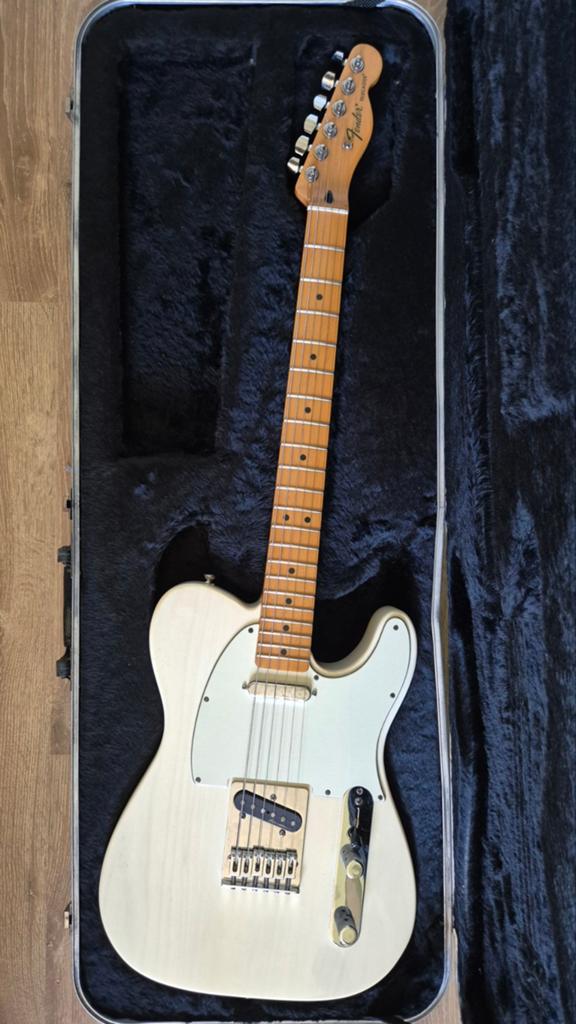 Fender FSR Ash Telecaster 2011, Ophalen of Verzenden, Zo goed als nieuw, Solid body, Fender