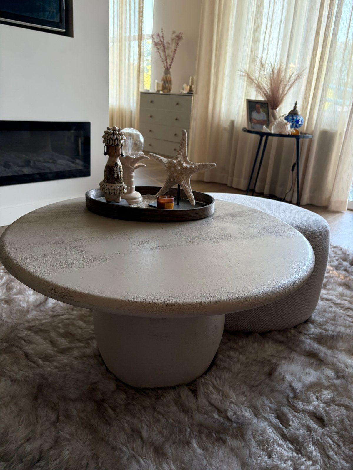 Salontafel beige met bijpassende poef – Zo goed als nieuw!, Ophalen, Zo goed als nieuw, Rond, 50 tot 100 cm