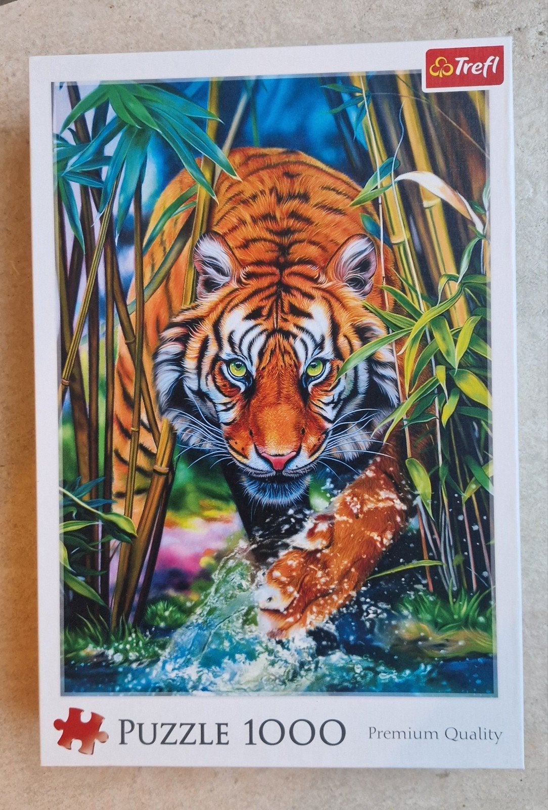 Trefl Legpuzzel Tijger in Bamboe - 1000 stukjes, Ophalen of Verzenden, 500 t/m 1500 stukjes, Nieuw, Legpuzzel