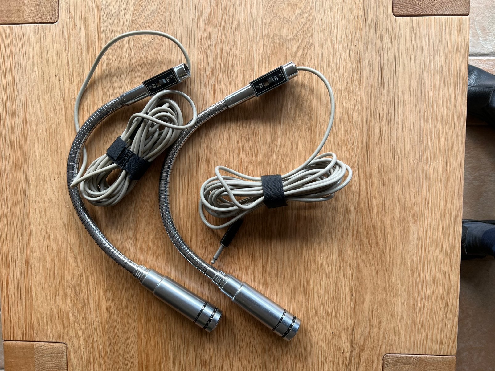 Vintage Geloso M8 microfoons met flexibele hals, Ophalen of Verzenden, Gebruikt