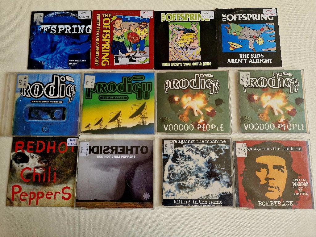 12 CD'S Offspring, Red Hot Chili Peppers, Prodigy, Rage ATM, Ophalen, Zo goed als nieuw, Poprock