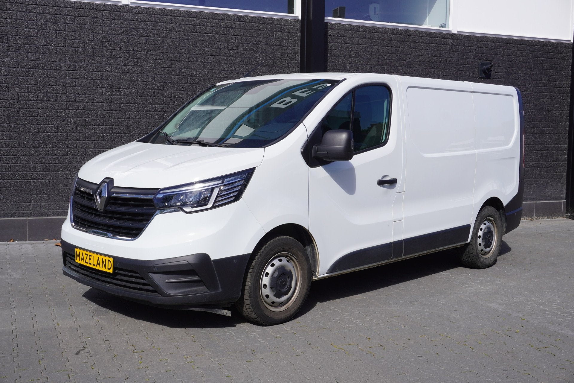 Renault Trafic 2.0 dCi 130PK EURO 6 - Airco - Navi - Camera, Voorwielaandrijving, Stof, Gebruikt, 4 cilinders