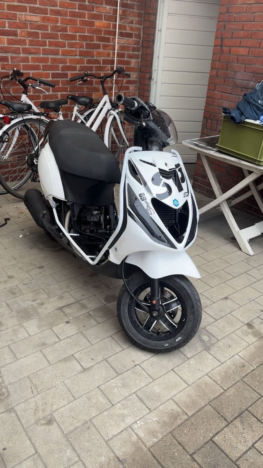 Zip, Ophalen, Zo goed als nieuw, Benzine, Zip