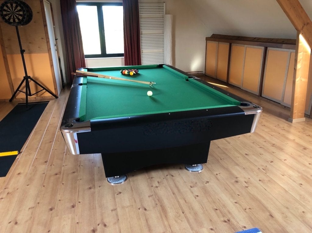 Degelijke pooltafel, Ophalen, Zo goed als nieuw, Pooltafel