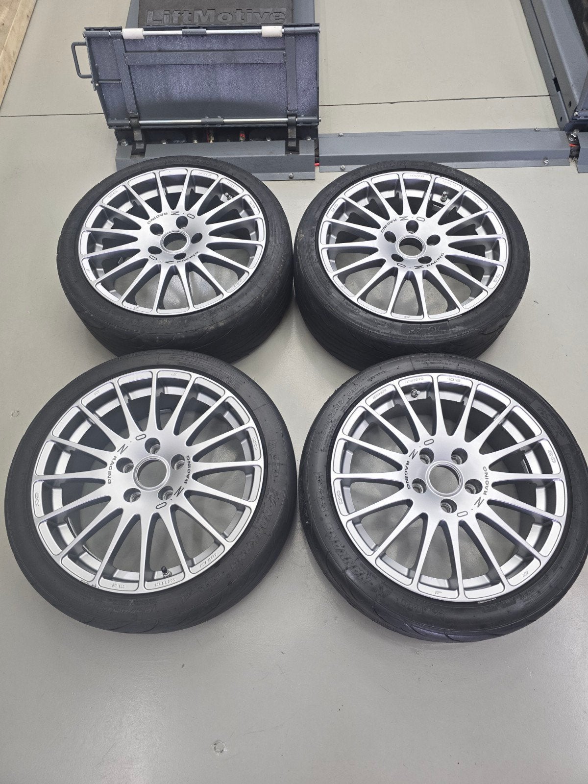 OZ Racing Superturismo GT 17 inch met Nankang NS-2R, Gebruikt, Velg(en), 17 inch, Ophalen of Verzenden