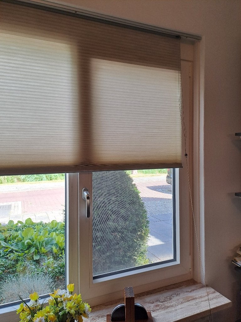Te koop: Duette luxaflex, Overige materialen, Ophalen of Verzenden, Zo goed als nieuw, Koordbediening