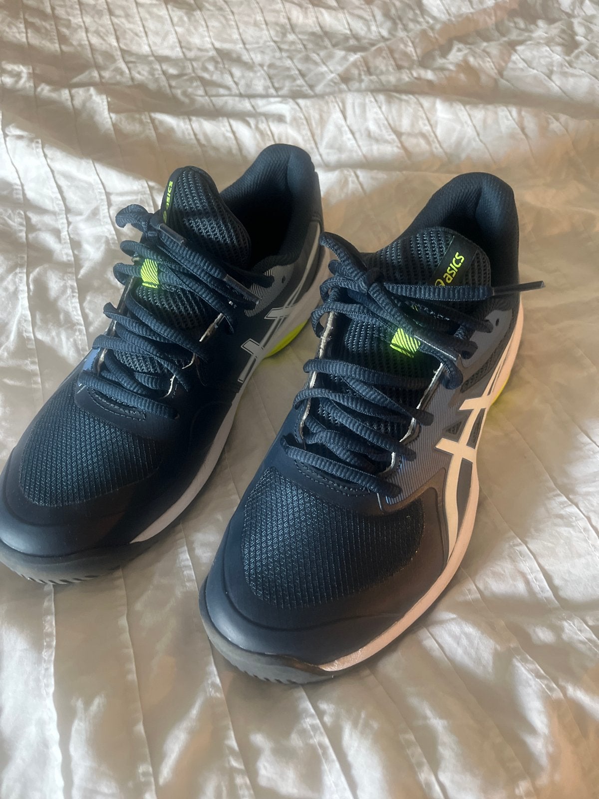 ASICS tennis schoenen Game FF - Maat 41.5, Sport en Fitness, Loopsport en Atletiek, Ophalen, Hardloopschoenen, Nieuw, Hardlopen