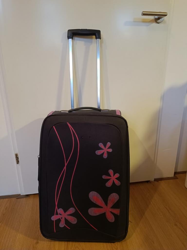 Gratis Zwarte reiskoffer - 60x40x30 cm, Ophalen, Gebruikt, Zwart, 60 tot 80 cm