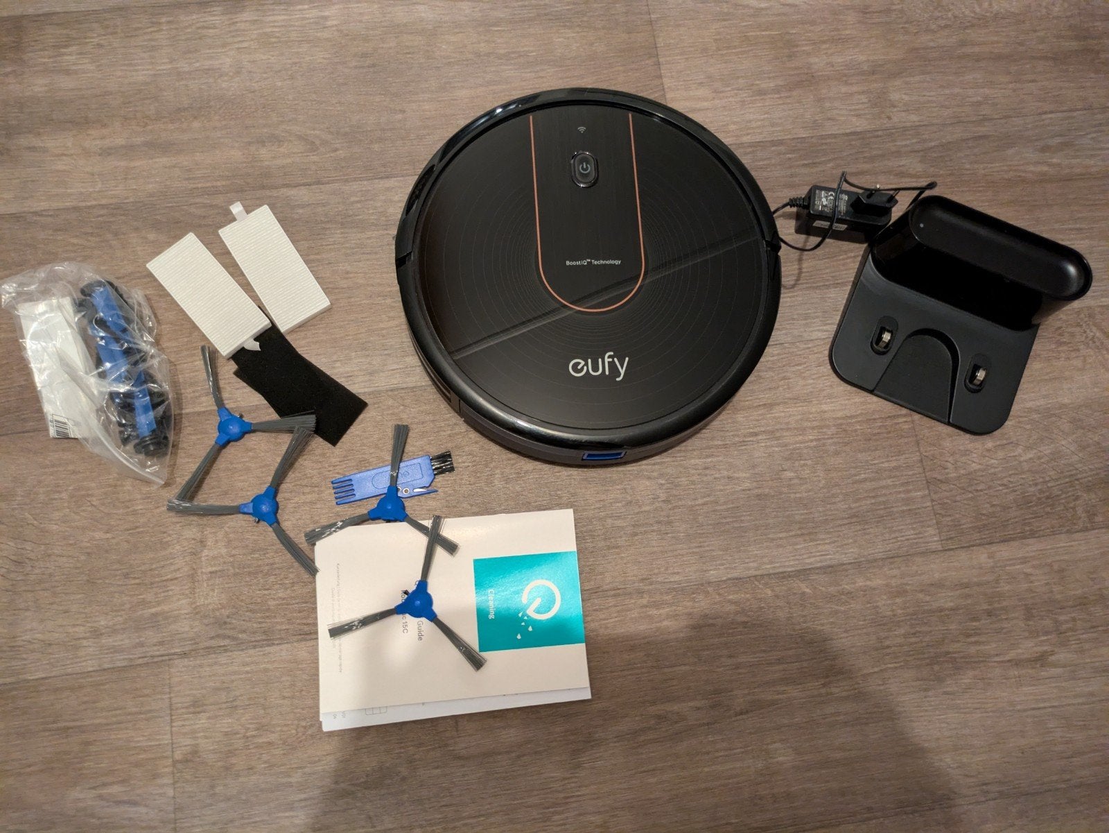 Eufy 15c  Robotstofzuiger, Overige merken, Geschikt voor harde vloeren, Ophalen of Verzenden, Zo goed als nieuw