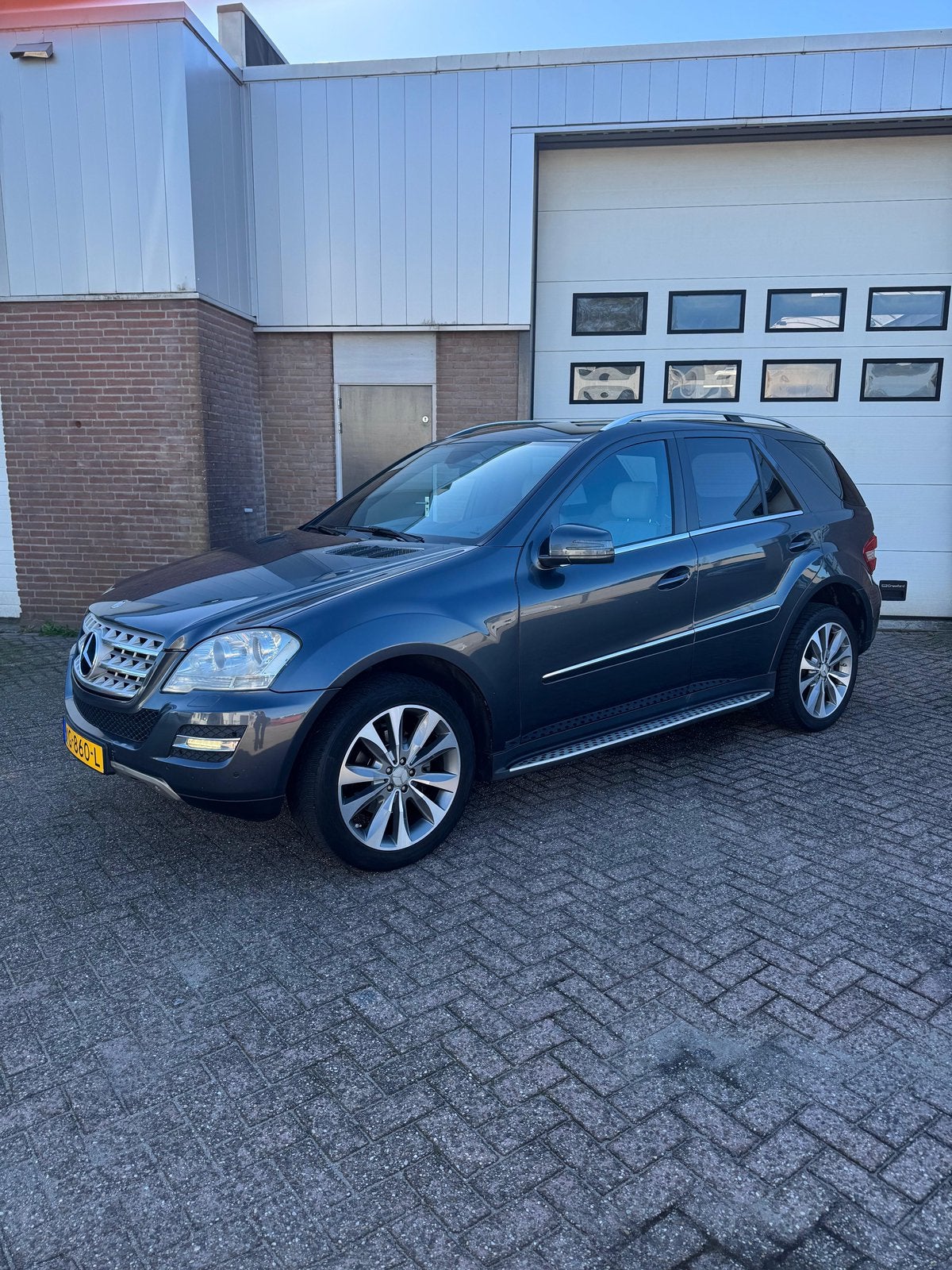 Mercedes-Benz Mercedes ML 350 2011 Grijs, Automaat, Leder, 272 pk, Grijs