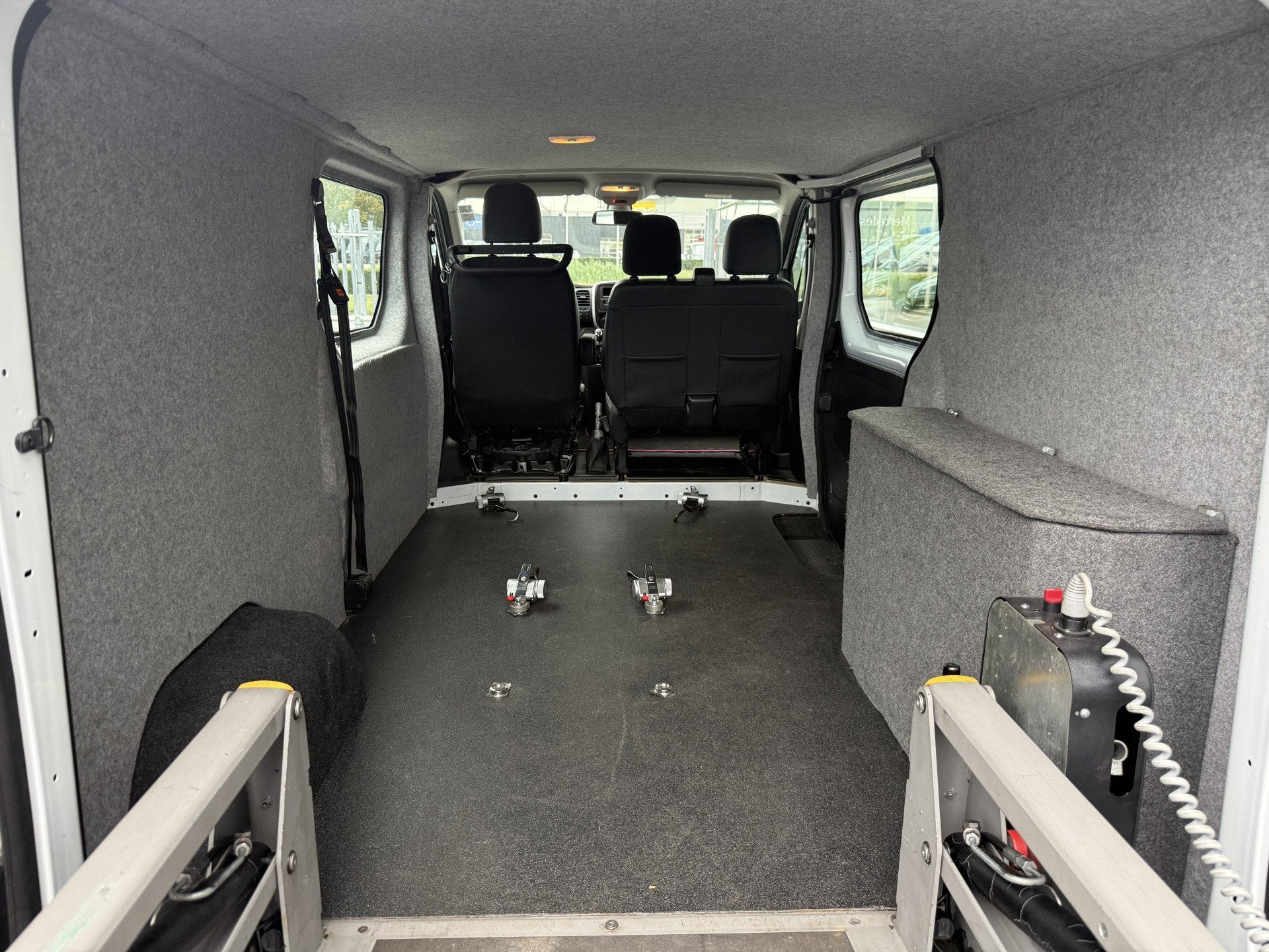 Renault Trafic 3+1 Rolstoelbus 1.6 dCi T29 L2H1 Comfort Ener, Voorwielaandrijving, Gebruikt, Euro 6, 4 cilinders