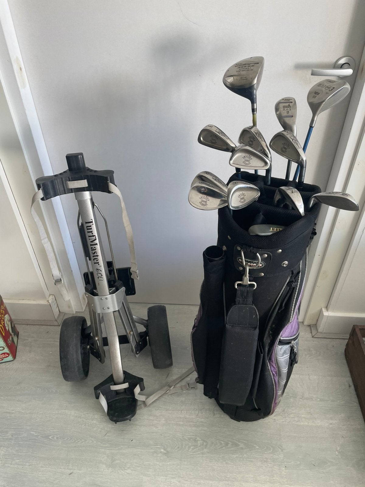 Mooie Dames GOLFSET met tas en trolley,, rechtshandig