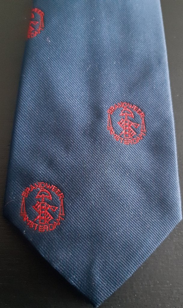 Brandweer Amsterdam stropdas met rood embleem, Ophalen of Verzenden, Zo goed als nieuw, Blauw