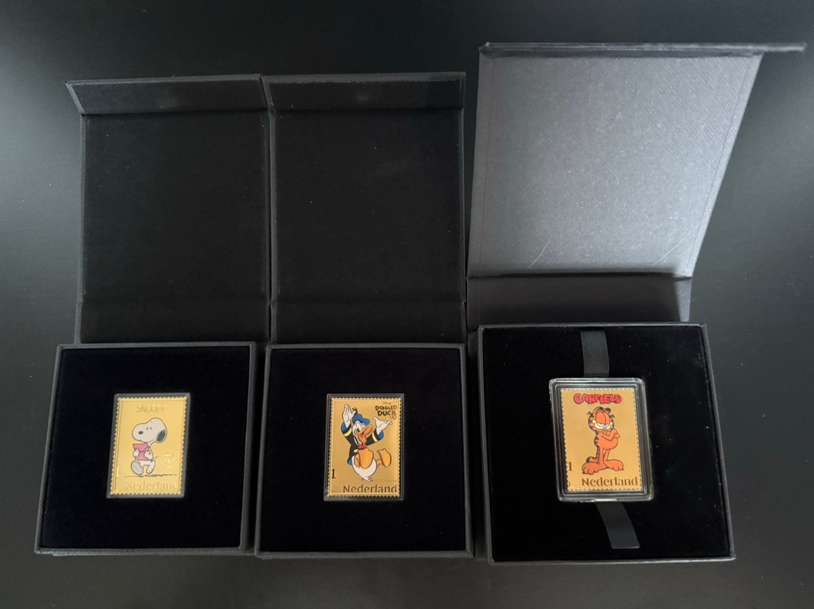3 verschillende Gouden postzegels in originele verpakking, Ophalen of Verzenden, Overige periodes, Postfris