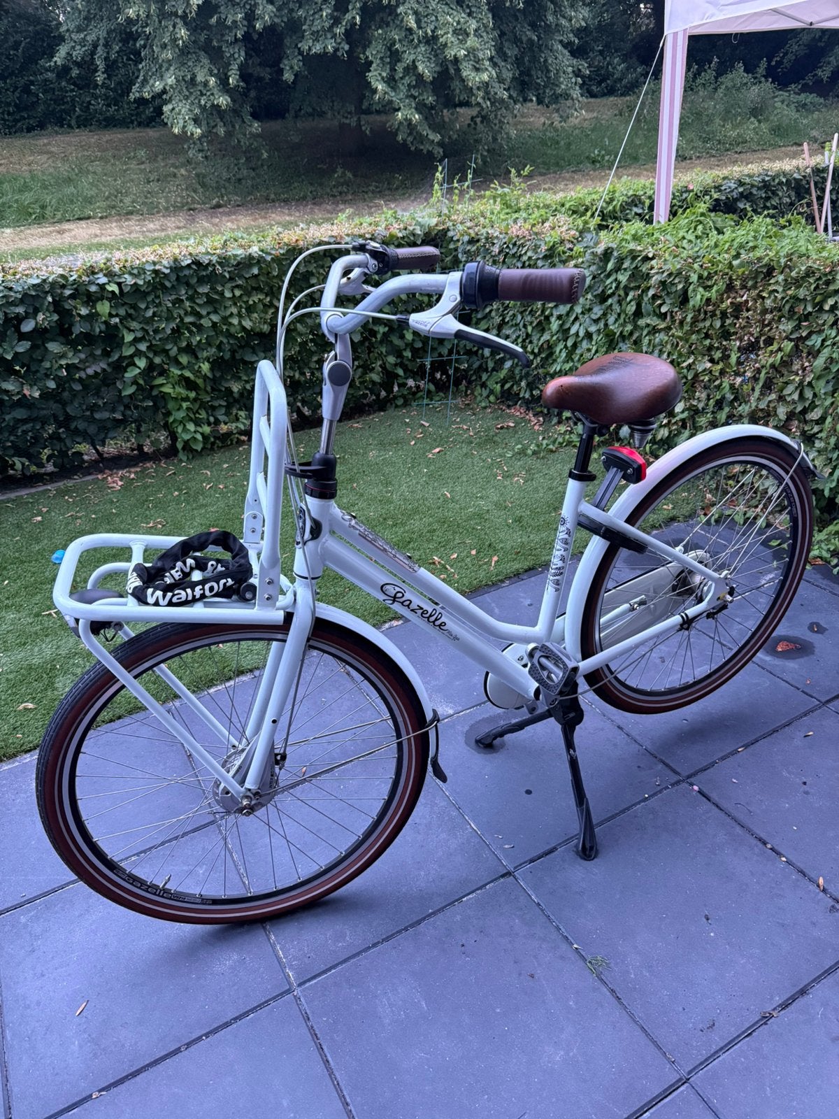 Miss Grace Gazelle Transportfiets wit, frame maat +- 53 cm., Fietsen en Brommers, Fietsen | Dames | Moederfietsen, Ophalen, 53 tot 56 cm