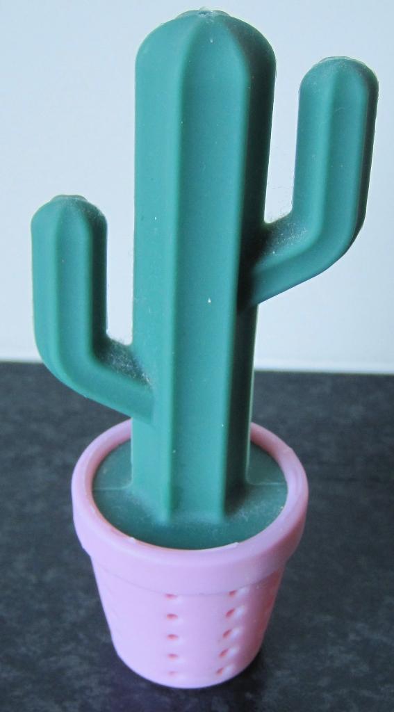 thee ei in de vorm van een cactus, Overige typen, Kunststof, Ophalen of Verzenden, Zo goed als nieuw