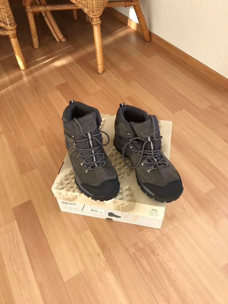 Wandelschoenen, Ophalen of Verzenden, Zo goed als nieuw, Schoenen