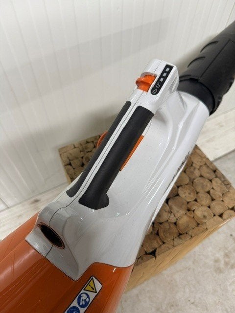 Demonstratie model Stihl BGA 100 bladblazer, Ophalen of Verzenden, Zo goed als nieuw, STIHL, Accu