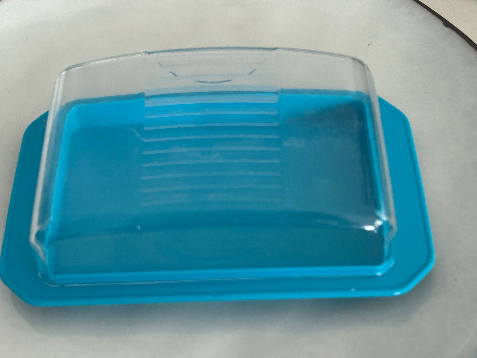Handig plastic boterbakje - Turquoise met transparant deksel, Ophalen of Verzenden, Gebruikt, Kunststof, Blauw