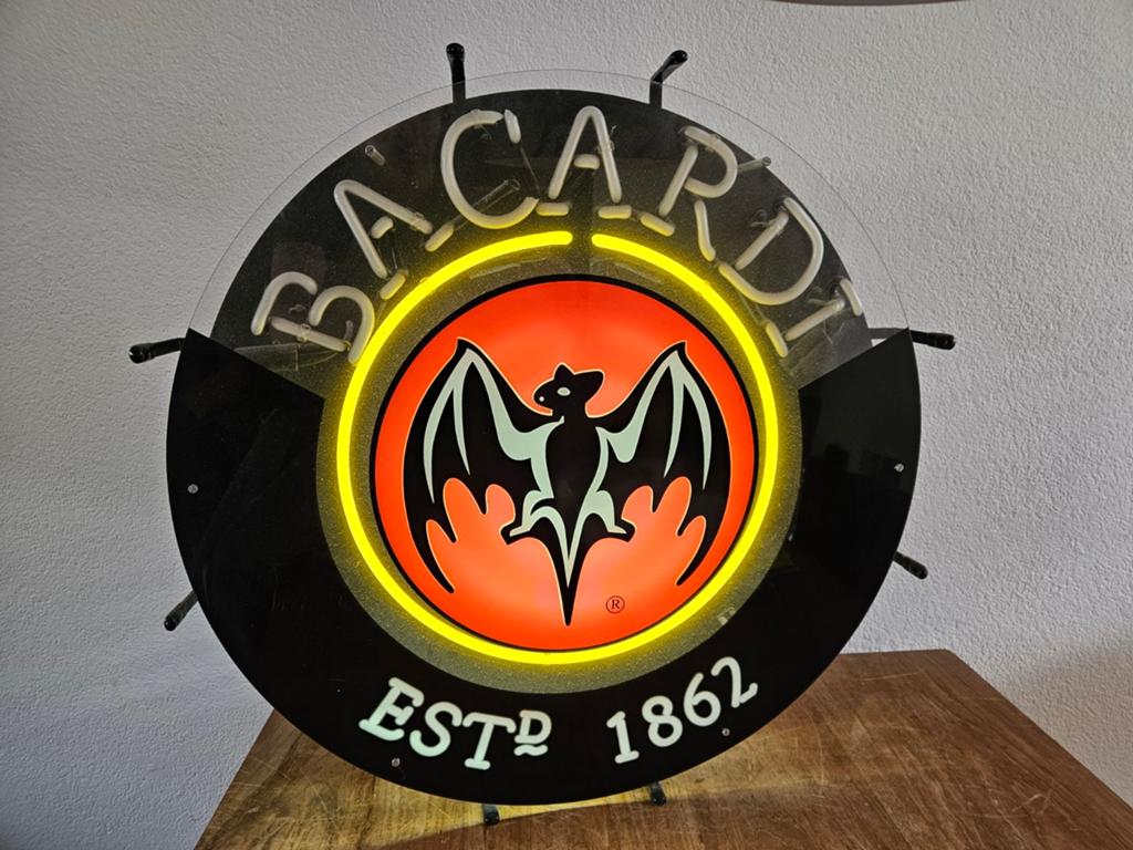 Unieke Bacardi Neon Reclame - 70-80 cm diameter, Verzamelen, Ophalen, Gebruikt, Lichtbak of (neon) lamp