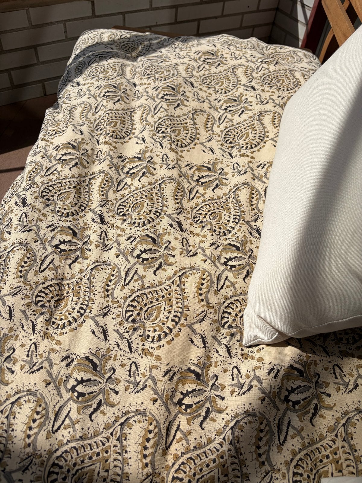 Madam Stoltz matraskussen met paisley print, Ophalen, Zo goed als nieuw, Beige, Rechthoekig