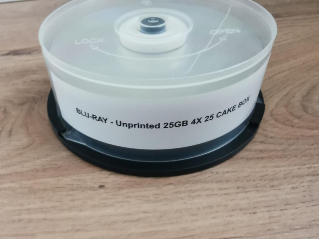 Beschrijfbare cd/dvd/bluray discs, Computers en Software, Beschrijfbare discs, Ophalen of Verzenden, Zo goed als nieuw, Dvd, Op spindel