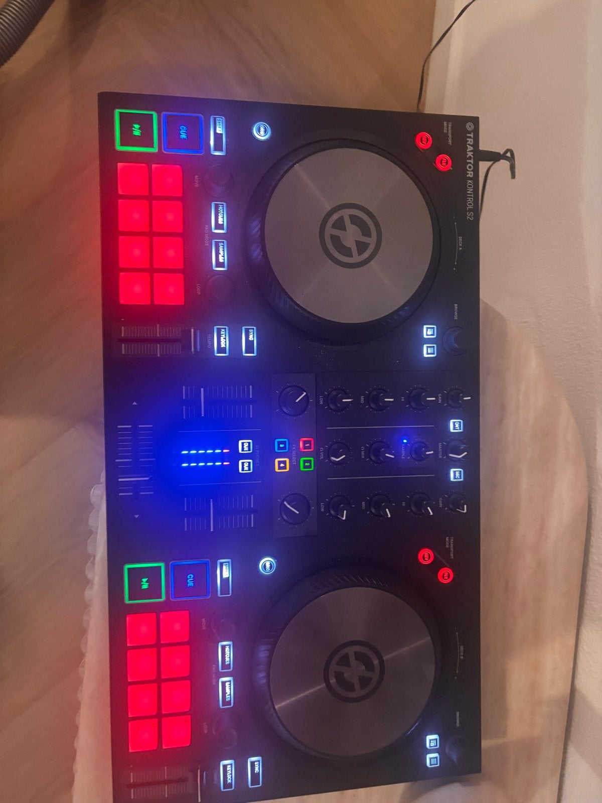Traktor Kontrol S2 DJ-controller - Werkt perfect!, Muziek en Instrumenten, Ophalen of Verzenden, Zo goed als nieuw, Dj-set, Overige merken