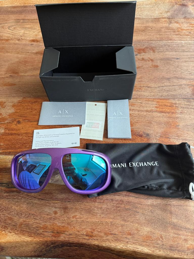 Nieuwe Armani Exchange zonnebril - Paars met blauwe glazen, Overige merken, Zonnebril, Paars, Nieuw