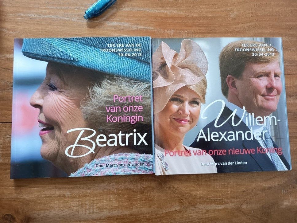 Boeken Beatrix, Willem-Alexander en Máxima (3 stuks), Ophalen, Zo goed als nieuw, Marc van der Linden, Politiek