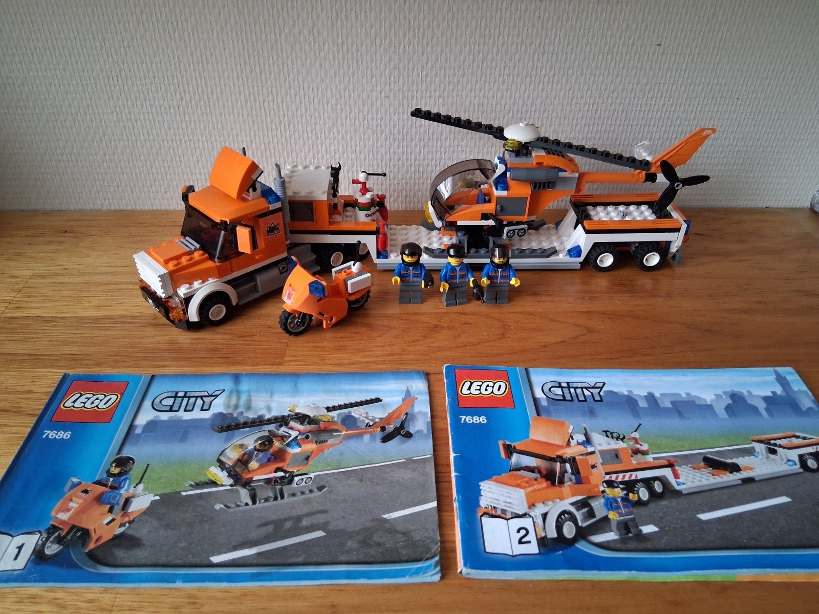 Lego city helikopter transport 7686 complete set met boekjes, Kinderen en Baby's, Speelgoed | Duplo en Lego, Ophalen of Verzenden