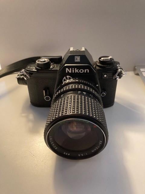 Nikon EM spiegelreflexcamera + ideale 35-70 mm lens. 95 €, Ophalen of Verzenden, Gebruikt, Spiegelreflex, Nikon