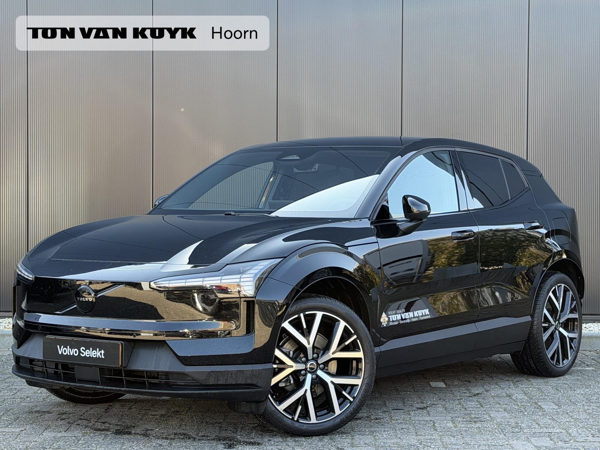 Volvo EX30 Single Motor Ext Range Plus Black Ed Europa 69 kW, Automaat, 476 km, Achterwielaandrijving, Gebruikt