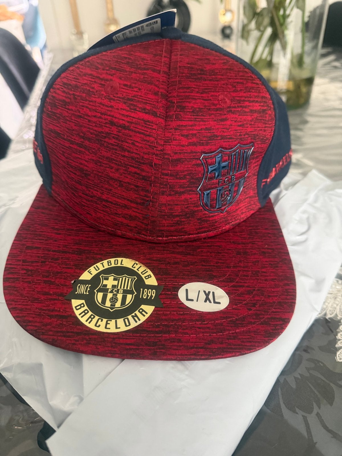Nieuwe FC Barcelona Pet - Officiële Merchandise, Ophalen of Verzenden, Nieuw, Pet