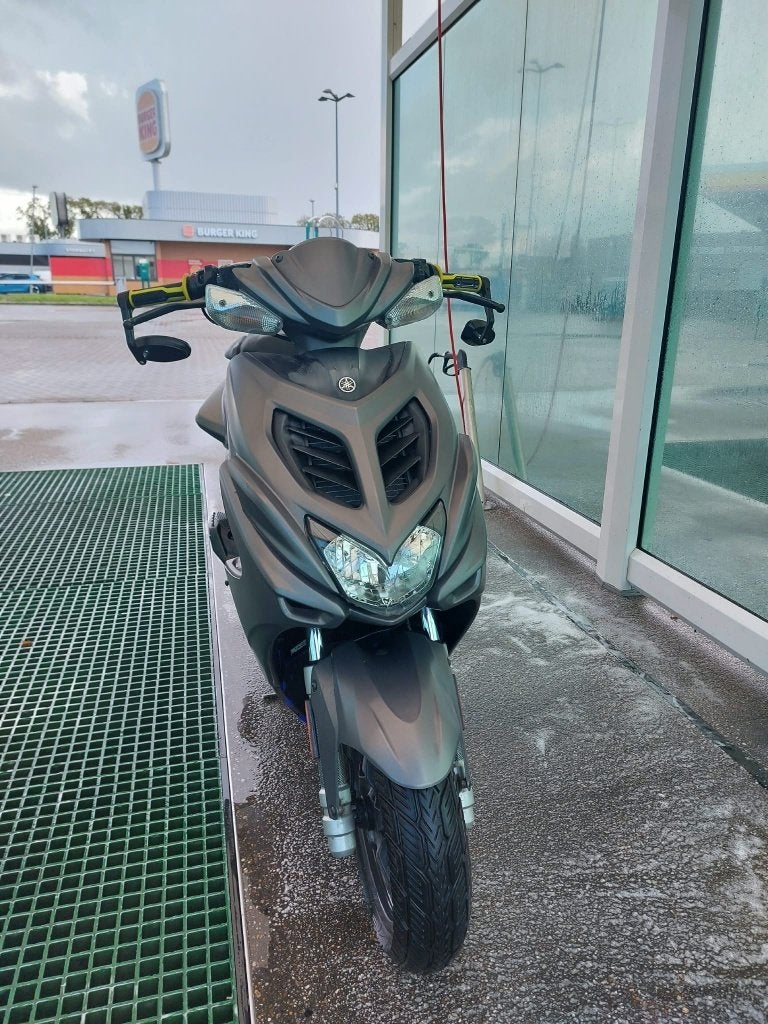 Aerox 2t (waardepeiling), Fietsen en Brommers, Ophalen, Tweetakt, Aerox, Maximaal 45 km/u
