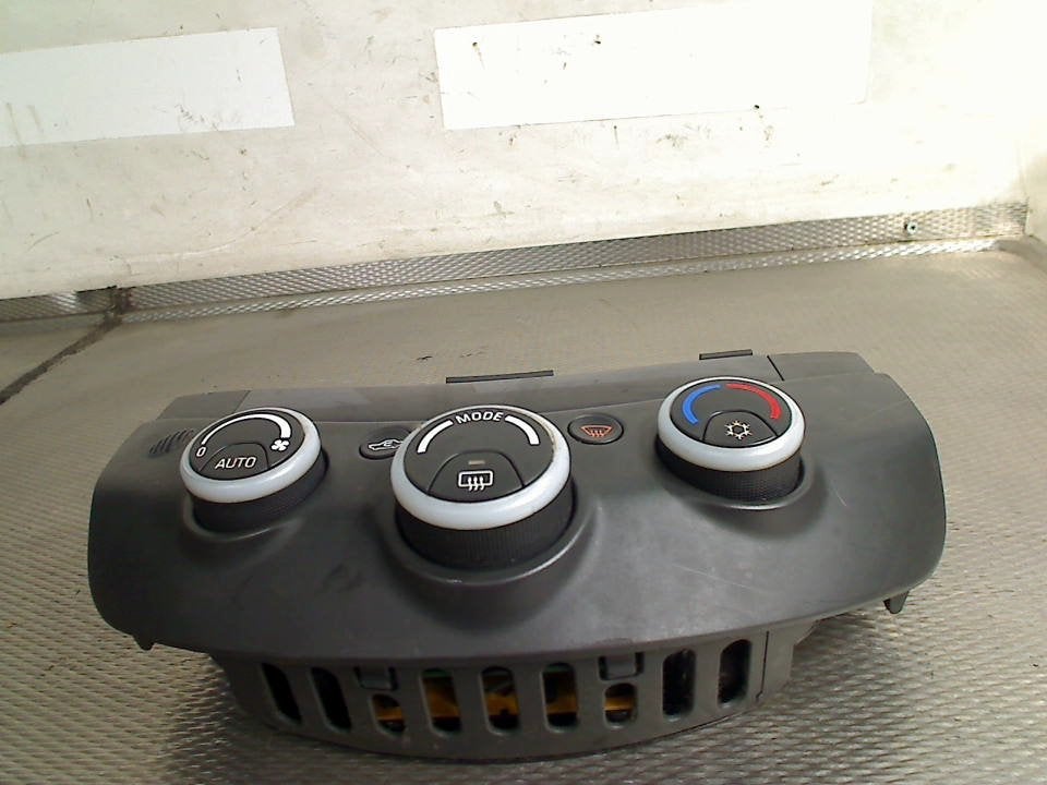 Bedieningspaneel Airco Daewoo / Chevrolet Spark 95954638, Gebruikt, Daewoo, General Motors Germany GmbH, Chevrolet.europe@gm.com