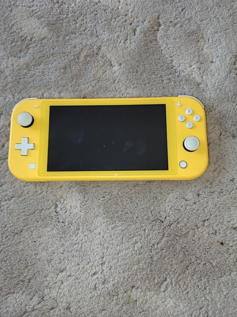 Nintendo Switch Lite Geel met FIFA 23, Micro SD & Oplader, Ophalen of Verzenden, Geel, Gebruikt