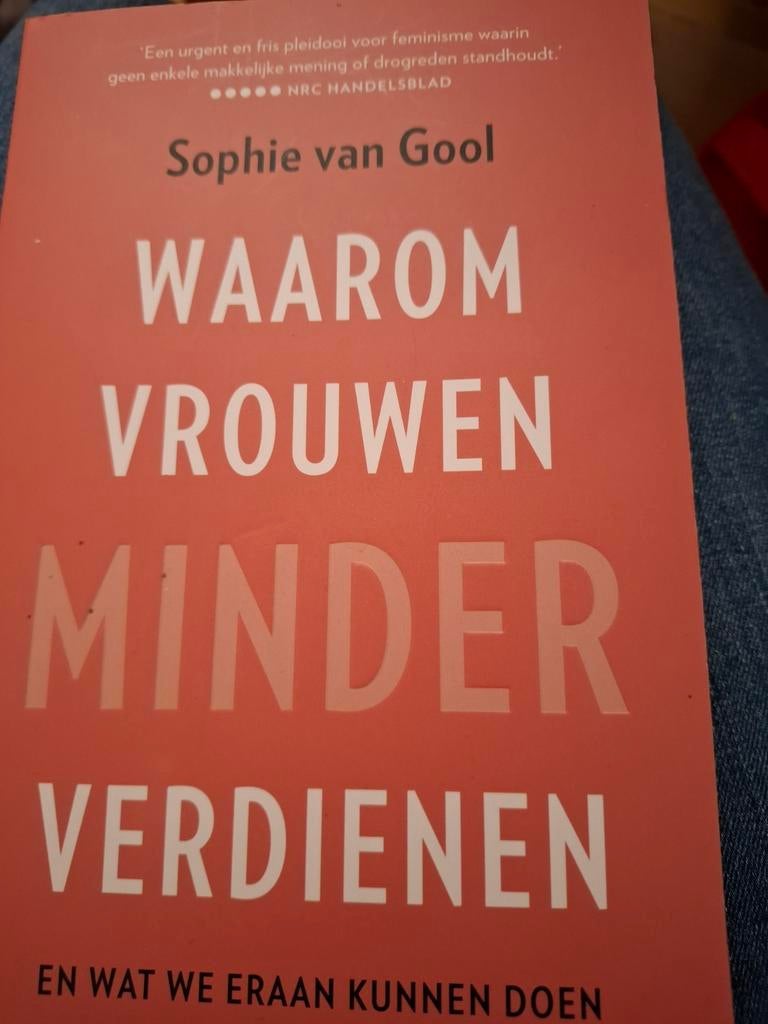 Waarom Vrouwen Minder Verdienen - Sophie van Gool, Sophie van Gool, Maatschappij en Samenleving, Nieuw, Ophalen of Verzenden