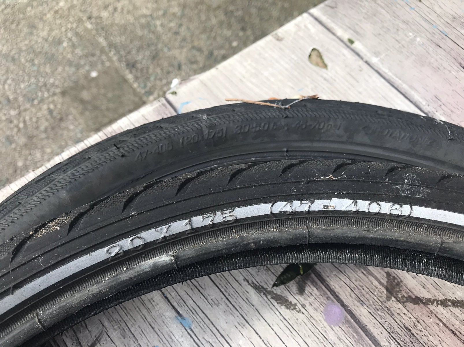 Set van 2 Buiten en binnen fietsbanden 20 x 1,75, Ophalen, Gebruikt